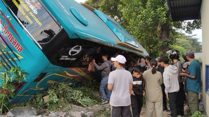 Bus penumpang jurusan Mataram-Sumbawa kecelakaan di Lombok Timur