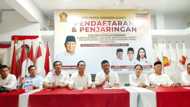 Walikota Medan, Bobby Nasution bersama Ketua DPD Gerindra Sumut, Gus Irawan.(B.S.Putra/VIVA)