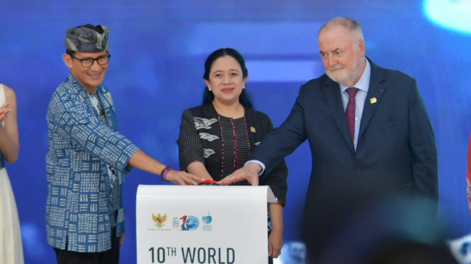 Menparekraf Sandiaga Salahuddin Uno membuka secara resmi Fair And Expo World Water Forum ke-10 - Foto: Birkom Kemenparekraf