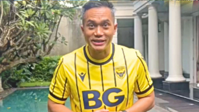 Pemilik Oxford United, Anindya Bakrie