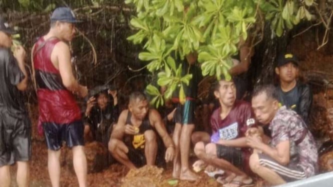 VIVA Militer: TNI AL berhasil amankan 16 PMI Ilegal di Pulau Kosong Batam