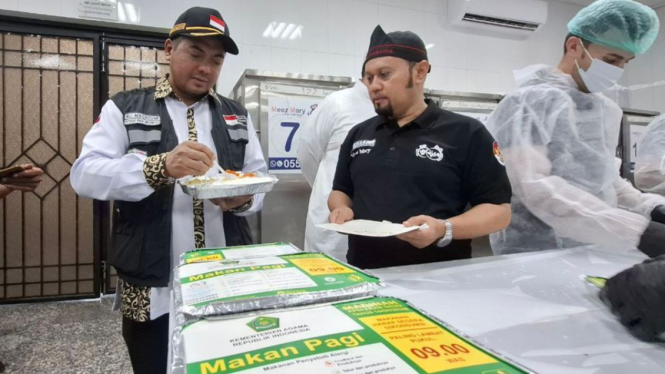 Peninjauan proses produksi menu makanan jamaah haji Indonesia