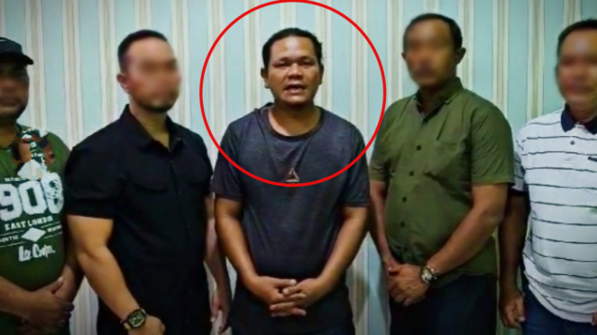 VIVA Militer: Gonop Hutabarat saat ditangkap Intel TNI 