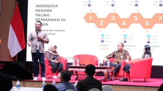 Ridwan Kamil di Singapura di Hadapan Mahasiswa Asal Indonesia