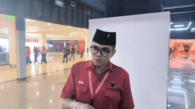 Anggota Komisi III DPR RI Arteria Dahlan di Rakernas V PDIP 