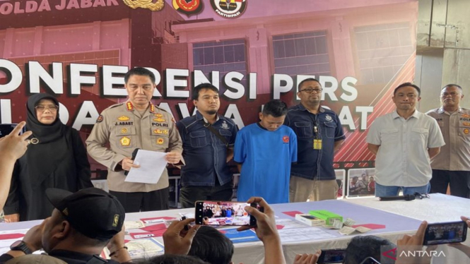 Polda  Jawa Barat merilis kasus pembunuhan Vina Cirebon 