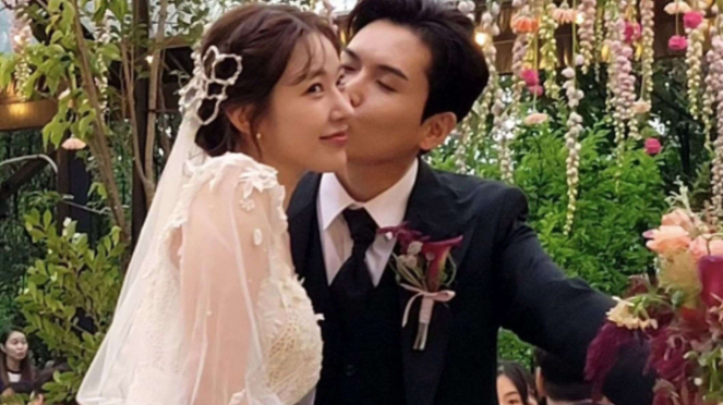 Casamento de RyeoWook e Ari do Super Junior