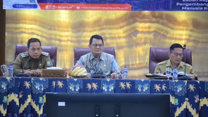 Pemkot Tangerang konferensi pers soal pemantauan ASN jelang Pilkada 2024.