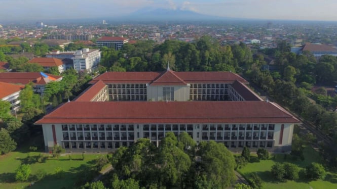 Universitas Gadjah Mada (UGM)