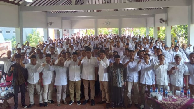 Ketua DPD Gerindra Jateng Sudaryono dan Ratusan Kader Gerindra Demak