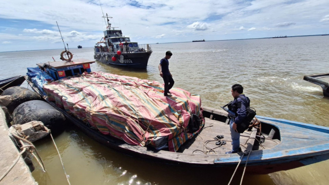 Bea Cukai Bengkalis Gagalkan Penyelundupan 28 Ton Mangga dan Bawang Merah Rp1 M