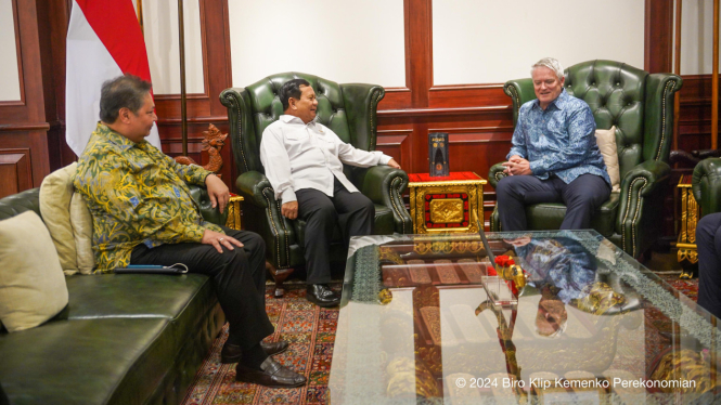 Prabowo Subianto bertemu Sekretaris Jenderal Organisation for Economic Co-operation and Development (OECD) Mathias Cormann didampingi Menko Perekonomian, Airlangga Hartarto 