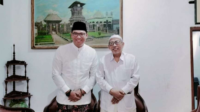 Sudaryono Bersama KH Ulil Albab Arwani