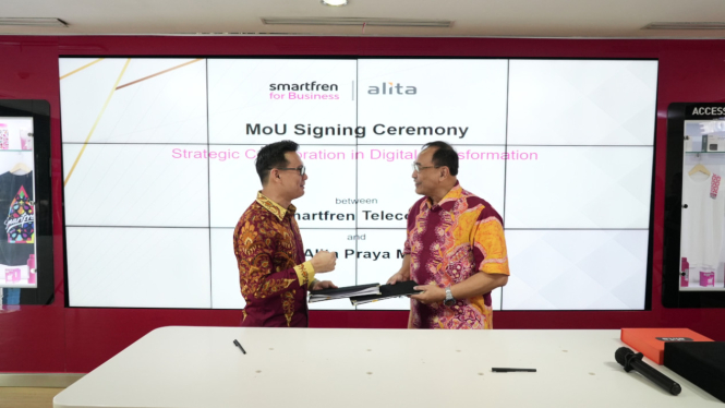 Kerja sama Smartfren for Business dan PT Alita Praya Mitra.