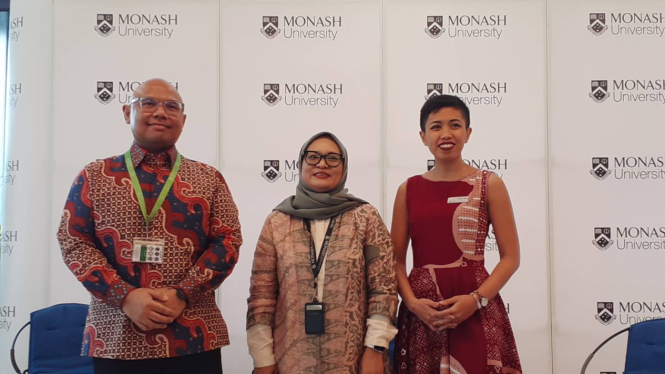 COO and Vice President (Tantia Dian Permata Indah), Public Policy and Management Co-Director Data and Democracy Research Hub Indonesia (Ika  Idris), Associate Professor Business Inovation (Yessy Perangin Angin)