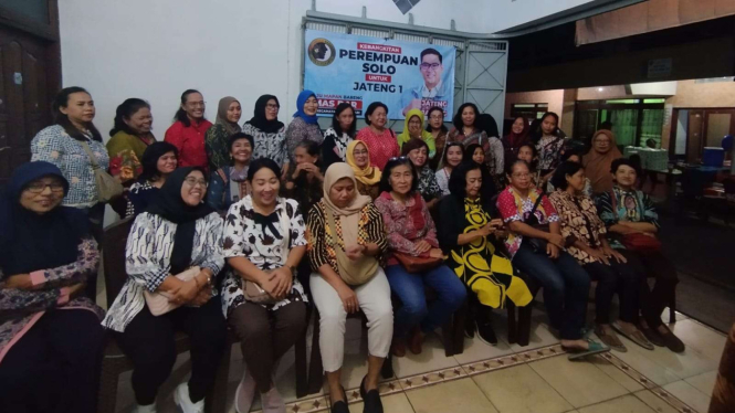 Emak-emak di Surakarta Dukung Ketua DPD Gerindra Jateng di Pilgub 2024