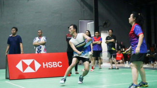 300 participantes participam do torneio nacional de badminton, os vencedores recebem ingressos VIP para o Indonesia Open 2024