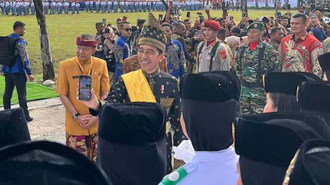 Presiden Jokowi Sapa Tim Paskibraka Upacara Hari Lahir Pancasila