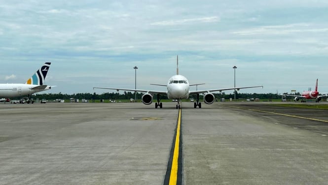 Penerbangan perdana Super Air Jet rute Kualanamu-Pekanbaru.(Istimewa/VIVA)