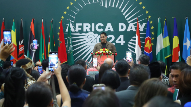 Menpora Dito Ariotedjo saat memberikan sambutan resmi di Africa Day 2024