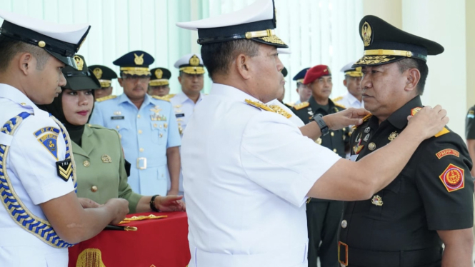 VIVA Militer:Irjen TNI Laksdya Dadi lantik Brigjen Taufik jadi Komandan PMPP TNI