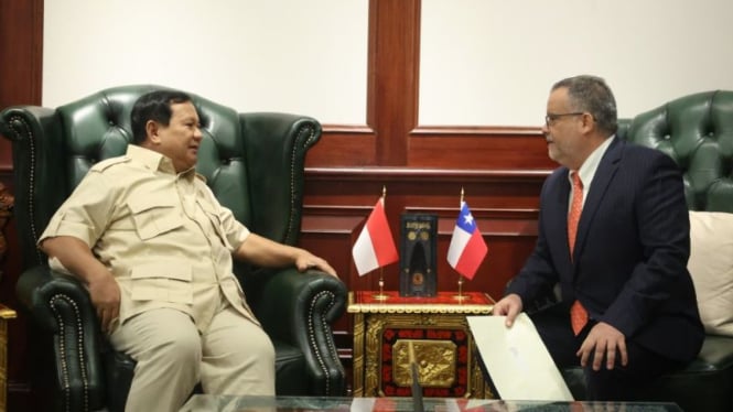 Prabowo terima kunjungan Dubes Chile untuk Indonesia dan Asean  H.E. Mr. Mario Ignacio Artaza