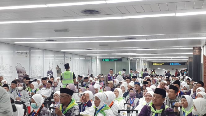 Jamaah haji di area Makkah Route Terminal 2 Bandara Soetta