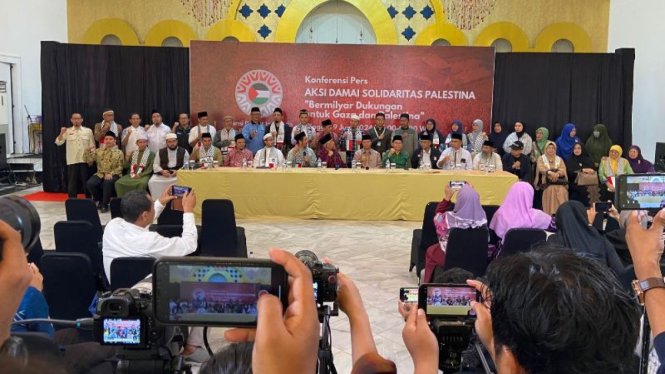 Konferensi pers aksi damai solidaritas bela Palestina.