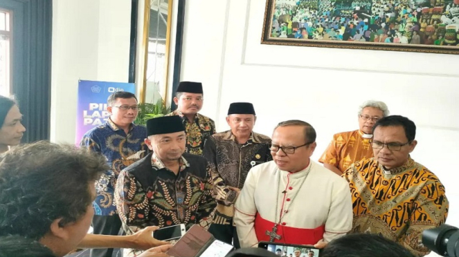 Prof. Ignatius Cardinal Suharyo, Arzobispo de Yakarta de KWI