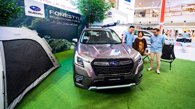 Acara Subaru Forestyle di Mall Kelapa Gading, Jakarta.