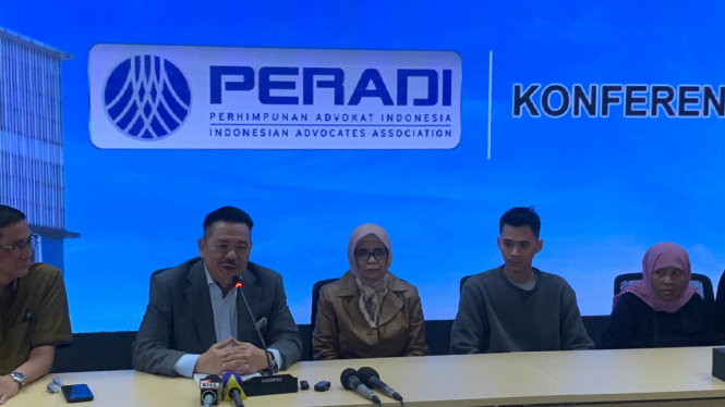 Konferensi pers PERADI