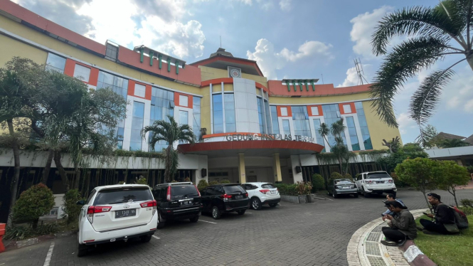 Gedung RSUD dr Wahidin Sudiro Husodo tempat Briptu RDW dirawat.