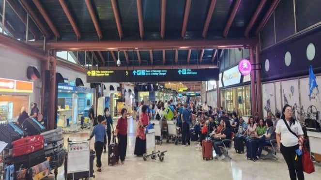 Suasana Terminal 1 Bandara Soekarno-Hatta.