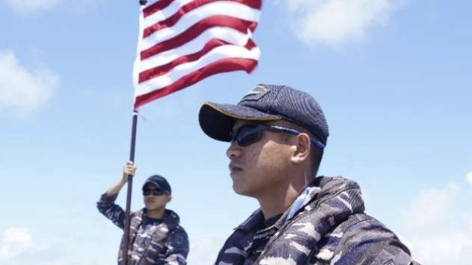 VIVA Militer: KRI REM-331 bertemu dengan Kapal Perang Brunei di Filipina