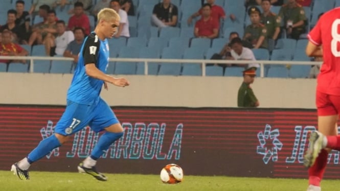 Pemain Timnas Filipina, Adrian Ugelvik