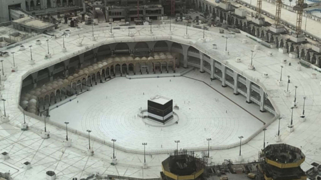 Lantai Masjidil Haram Tetap Dingin Meskipun Matahari Terik