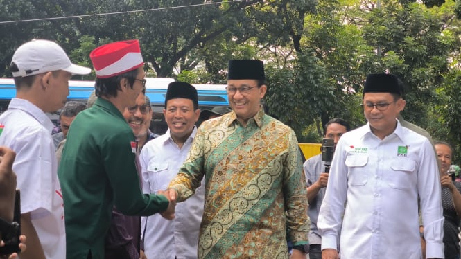 Anies Baswedan menyambangi Kantor DPW Partai Kebangkitan Bangsa (PKB) di Jakarta Timur, Kamis, 13 Juni 2024