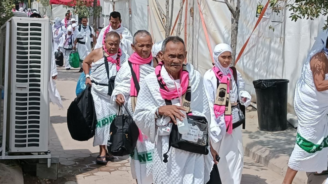 Jemaah haji Indonesia tiba di Arafah