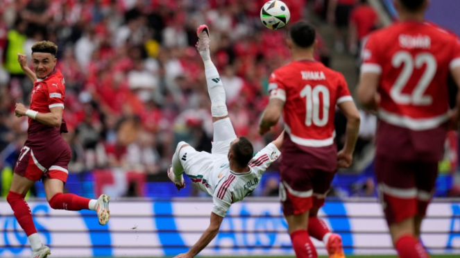 Englands Nationalmannschaft im Wind, Schweizer Centerfield-General mit Abwesenheit bedroht