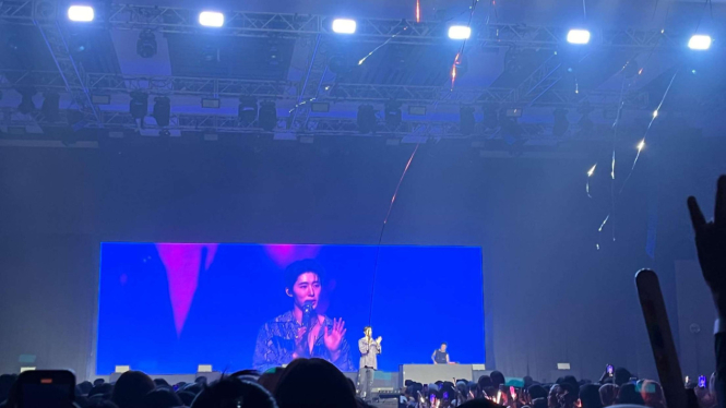 B.I 2024 Tour HYPE UP In Jakarta