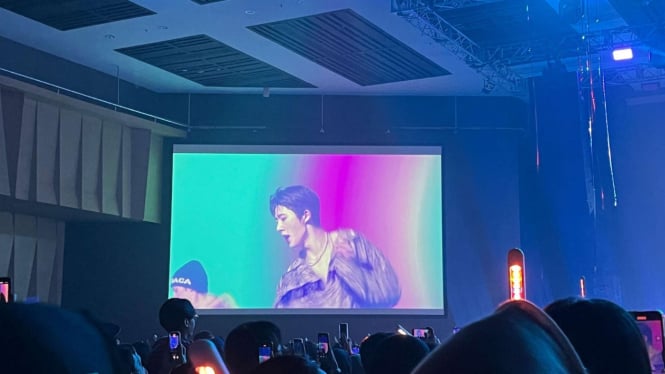 B.I 2024 Tour HYPE UP In Jakarta