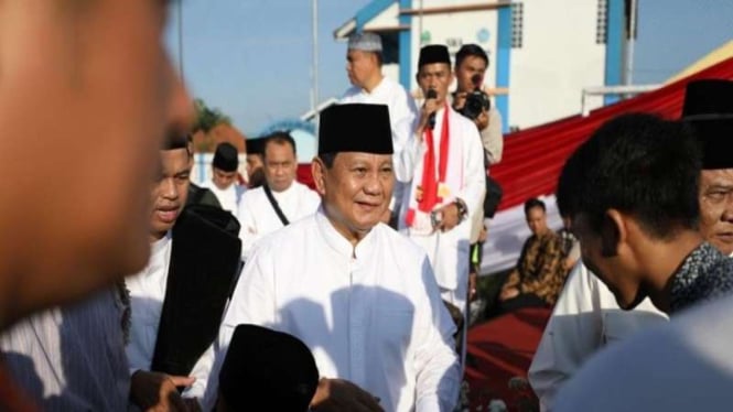 Menteri Pertahanan Prabowo Subianto Salat Idul Adha di Hambalang, Jawa Barat