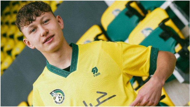 Pemain sayap Fortuna Sittard U-21, Sjors Lowis