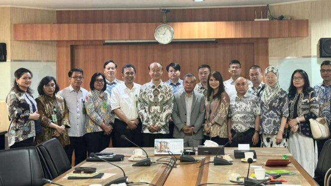 Pengurus IBA bersama delegasi Southeast Asia One Belt One Road dari Tiongkok