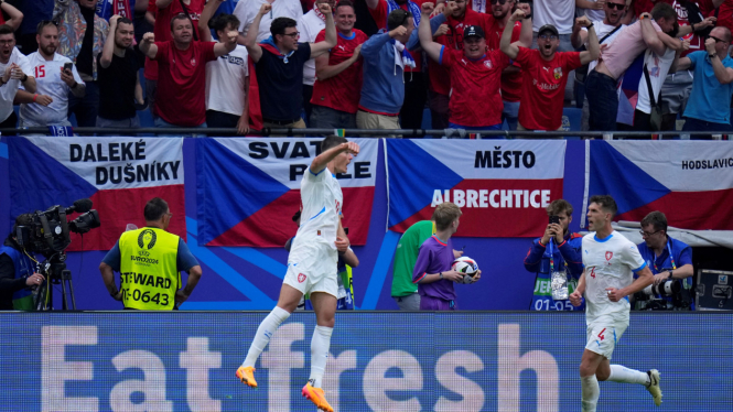 Pemain Timnas Republik Ceko, Patrik Schick rayakan gol