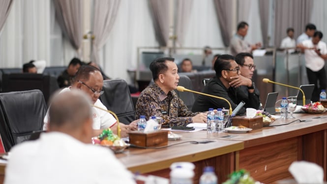 Rapat Koordinasi Percepatan Persiapan Pelaksanaan PON XXI Aceh-Sumut di Aula Tengku Rizal Nurdin, Kota Medan.(dok Pemprov Sumut)