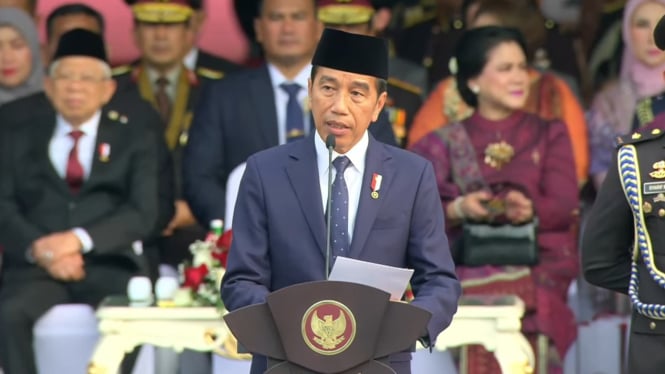 Presiden RI Joko Widodo (Jokowi) di acara upacara peringatan HUT Bhayangkara ke-78 di Monas, Jakarta Pusat, Senin, 1 Juli 2024
