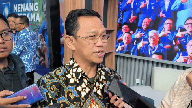 Wakil Ketua Umum (Waketum) Partai Persatuan Pembangunan (PPP), Amir Uskara di Kantor DPP PAN, Jakarta Selatan, Rabu, 3 Juli 2024
