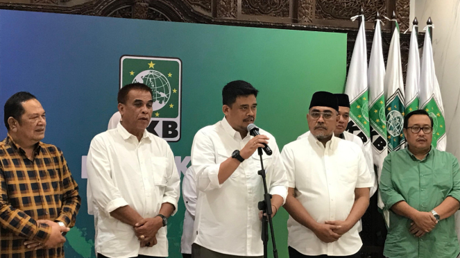 Bobby Nasution después de recibir el apoyo del PKB para las elecciones a gobernador de Sumatra del Norte
