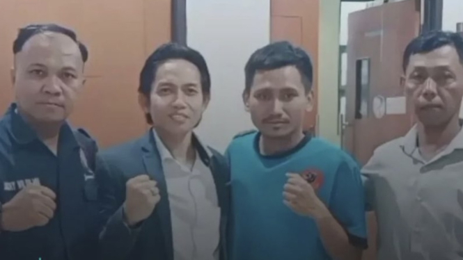 Pegi Setiawan dinyatakan bebas dari status tersangka pembunuhan Vina Cirebon oleh Pengadilan Negeri (PN) Bandung yang mengabulkan gugatan praperadilan